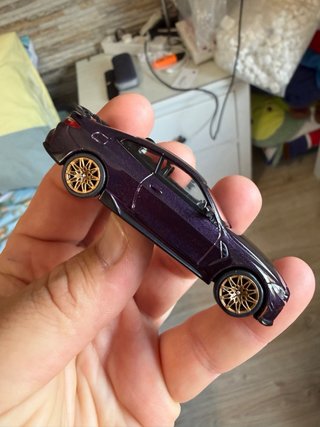 Mini GT BMW M4 M-Performance Daytona Violet