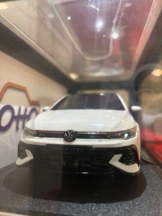 Maqueta Golf GTI Clubsport 1:18
