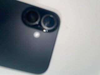 iPhone 16 Negro SIN CAJA ORIGINAL