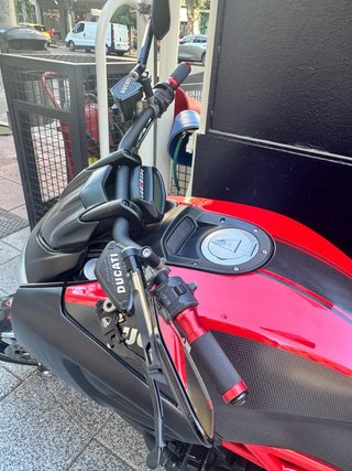 Ducati Diavel Carbon 2014