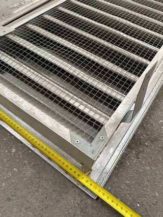 Rejillas ventilación metálicas