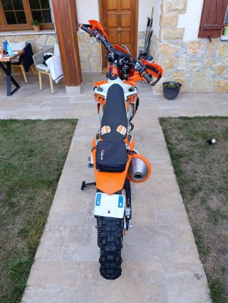KTM 350 EXC-F 2016; Solo 83hrs.
