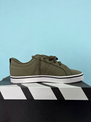 Zapatillas Adidas Verdes y Negras