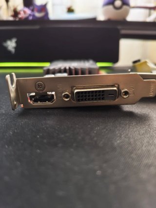 Tarjeta Gráfica ASUS Radeon R5 230 Silent
