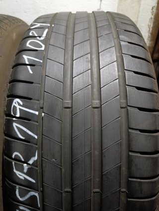 Bridgestone 245/45R19 102Y