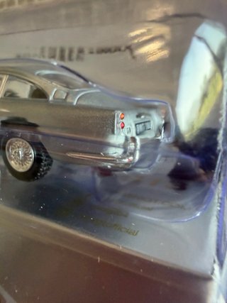 Mini GT Skyfall Aston Martin DB5