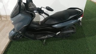 Yamaha NMAX 125cc Gris 2022