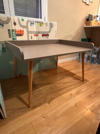 Cambiador bebé evolutivo a mesa estudio