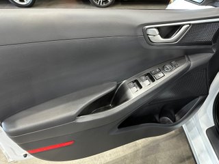 Hyundai IONIQ 1.6 GDI PHEV KLASS DT (2021)