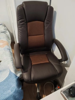 Silla de escritorio marrón
