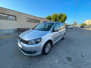 Volkswagen Touran 2011