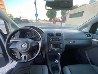 Volkswagen Touran 2011