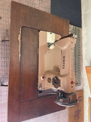 Máquina de coser antigua