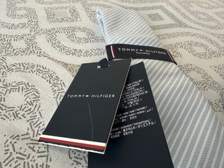 Corbata Tommy Hilfiger 100% pura seda NUEVA