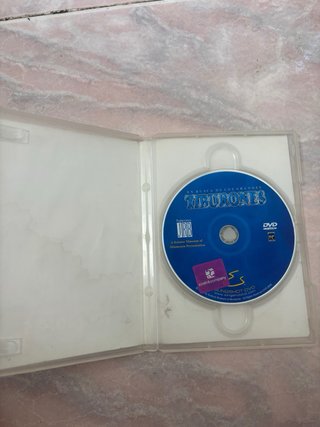 DVD Documental En busca de los grandes tiburones