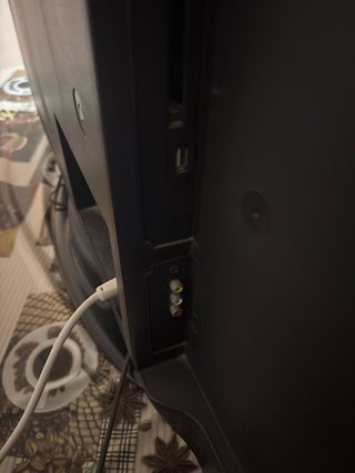 TV OKI 37 (No Smart TV, sin mando)