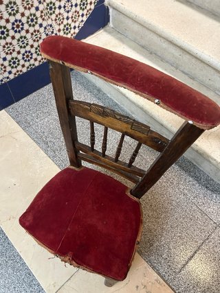 Reclinatorio antiguo para niño