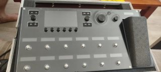 Pedalera Multiefectos Line6 Helix Floor