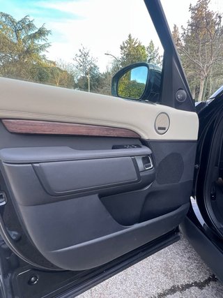 Land Rover Discovery 2020