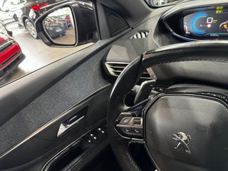 Peugeot 3008 225 eEAT8 Allure Pack (2023)