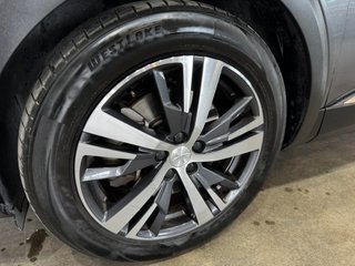 Peugeot 3008 225 eEAT8 Allure Pack (2023)