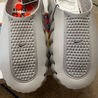 Nike Mind 001