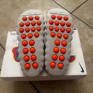 Nike Mind 001