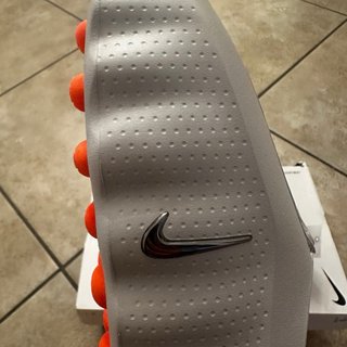 Nike Mind 001