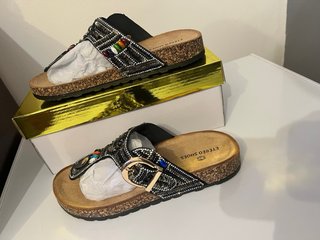 Sandalias Etereo Shoes con pedrería