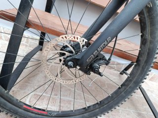 Vendo o cambio Bicicleta Eléctrica Blanca Rockride
