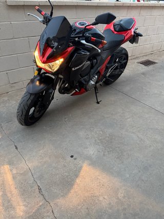 Kawasaki Z800 Negra/Naranja