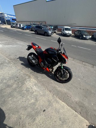 Kawasaki Z800 Negra/Naranja