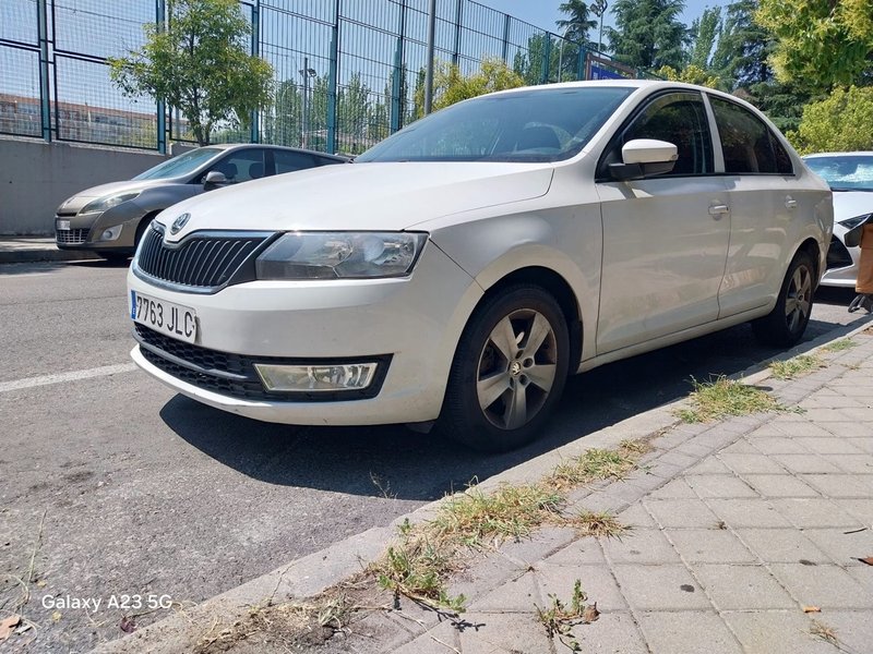 Skoda Rapid 2016 - foto 1