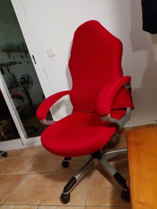 Silla de oficina roja
