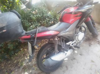 Honda CBF 125 Roja y Negra