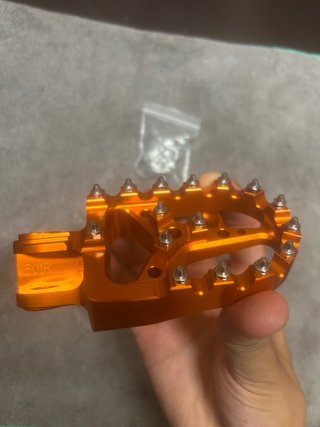 Estriberas Moto Naranja Aluminio