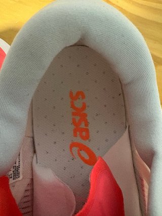 Zapatillas ASICS Hombre Blancas y Rosas