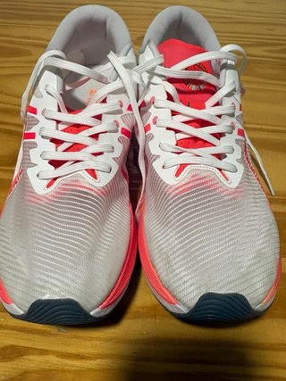 Zapatillas ASICS Hombre Blancas y Rosas