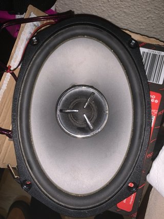 Alpine power amplifier MRP-F250 , subwoofer vieta
