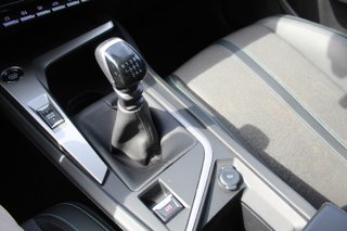 Peugeot 308 5P ALLURE PURETECH 130 SS MAN (2024)
