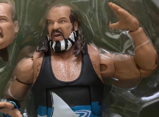 Action Figure WWE Shark Monday Night War
