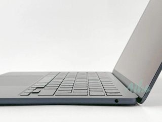 MacBook Air 13" M3 (2024) 8 CPU/10 GPU núcleos - SSD 512 - RAM 16GB - Azul Medianoche
