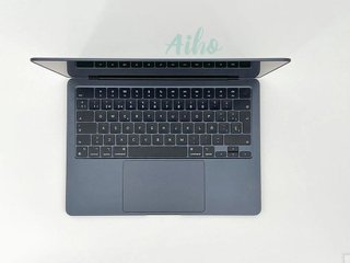 MacBook Air 13" M3 (2024) 8 CPU/10 GPU núcleos - SSD 512 - RAM 16GB - Azul Medianoche
