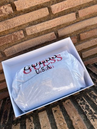 Bolso Guess Negro Nuevo