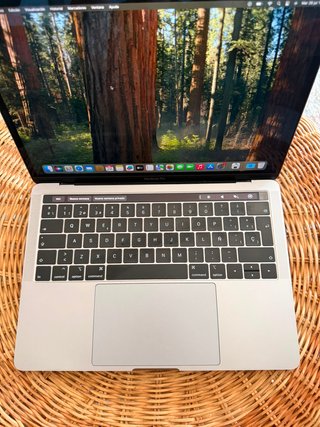 MACBOOK PRO 2018 I7/16/256