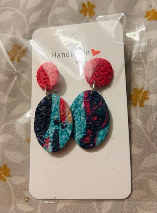 Pendientes arcilla polimérica hechos a mano
