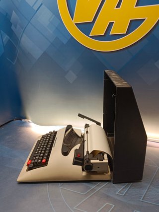 Maquina de escribir, Olivetti lettera 12, buen estado