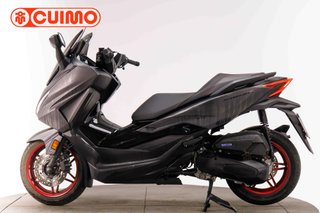 HONDA FORZA 125