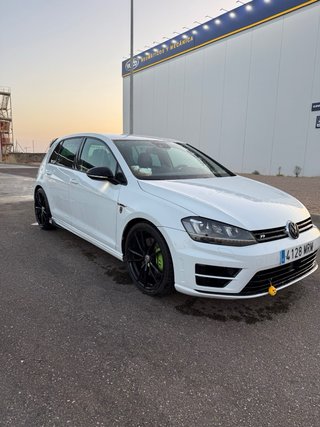 Volkswagen Golf 7R 2015