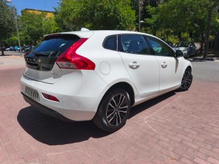 Volvo V40 2019